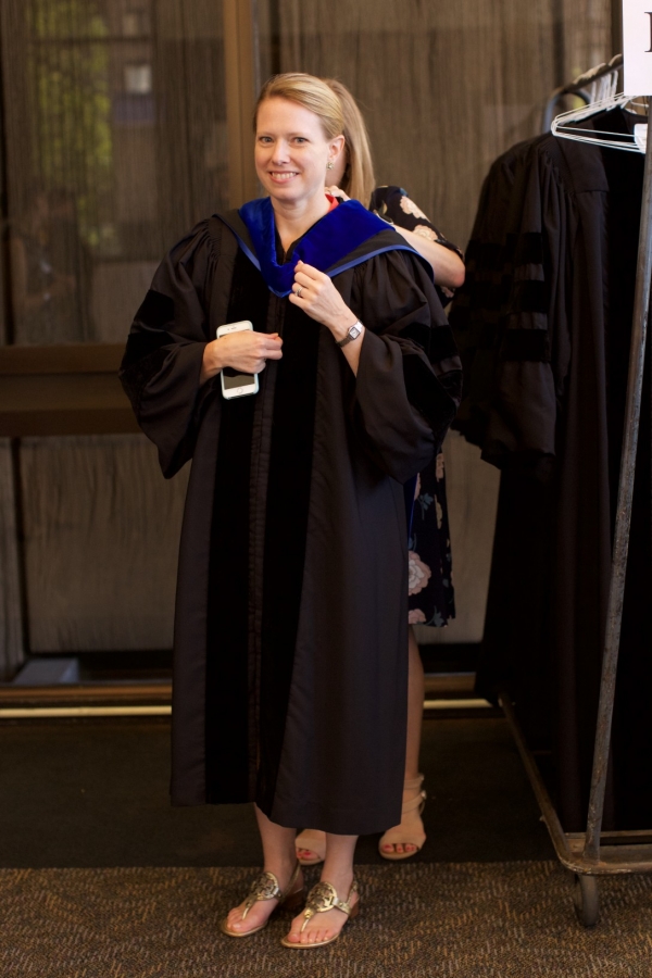 74212_2018 Convocation Gowning